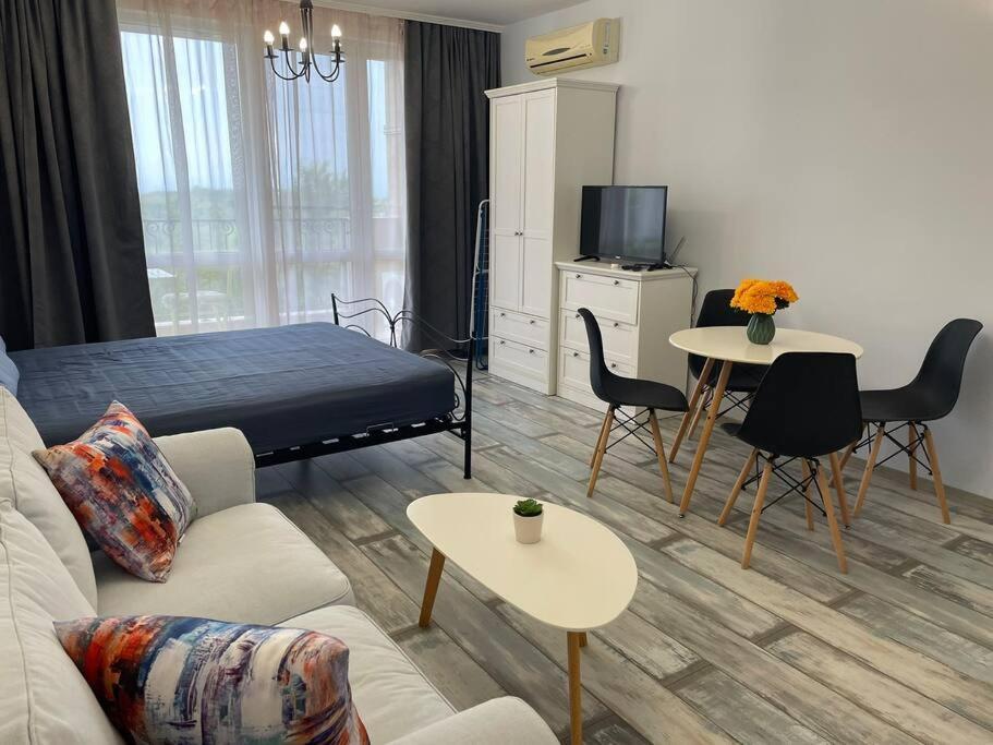 Studio E32 Atia Resort Chernomoretz เชอร์โนโมเรทส์ ภายนอก รูปภาพ