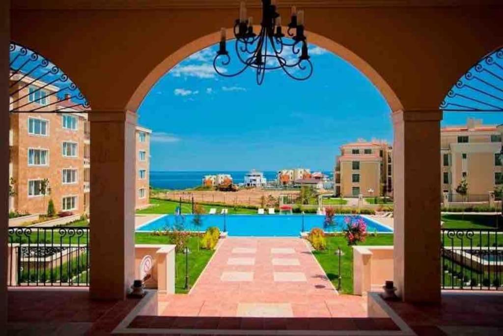 Studio E32 Atia Resort Chernomoretz เชอร์โนโมเรทส์ ภายนอก รูปภาพ