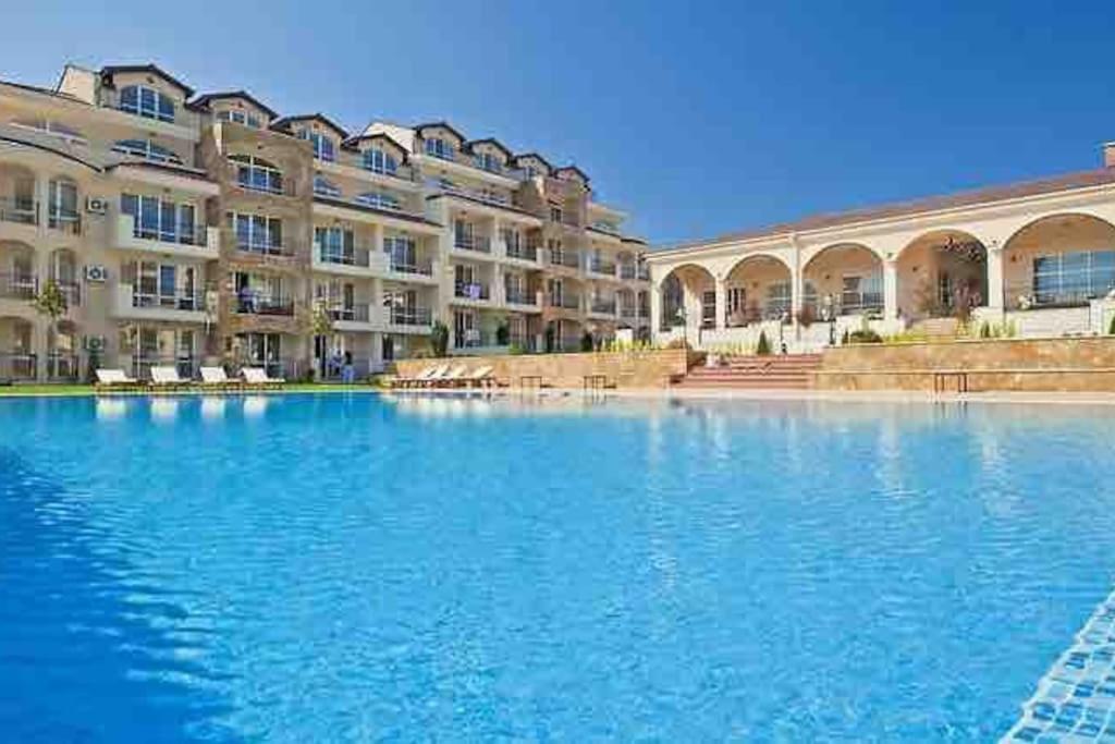 Studio E32 Atia Resort Chernomoretz เชอร์โนโมเรทส์ ภายนอก รูปภาพ